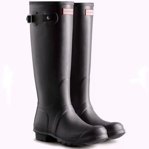 Hunter Classic Women’s Original Tall Rain Boots size 7